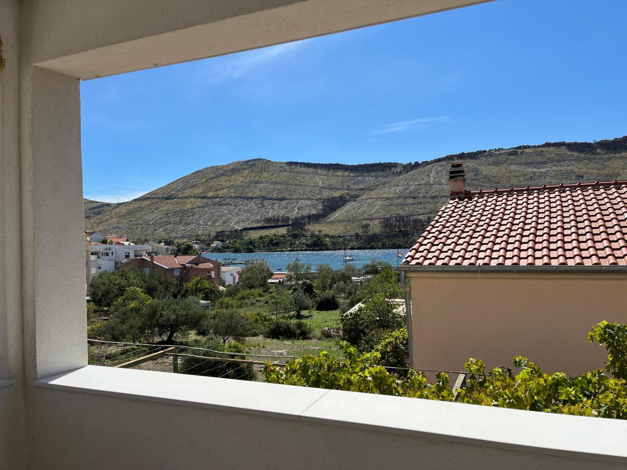 Apartmani Mlinar - One Bedroom Apartment With Seaview Гребащиця Екстер'єр фото